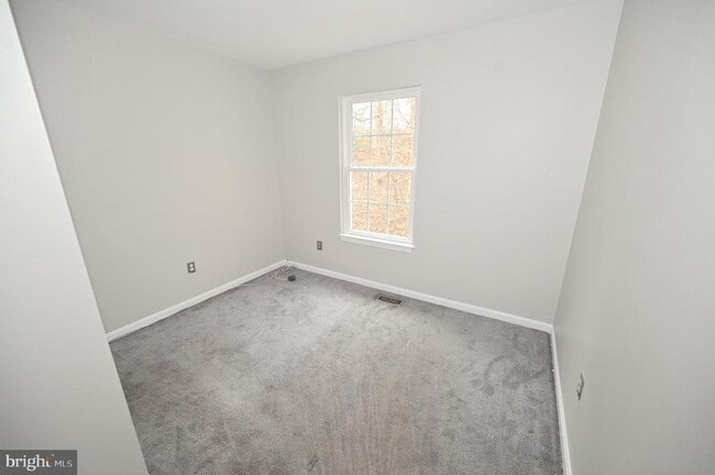 Building Photo - 8767 Ritchboro Rd