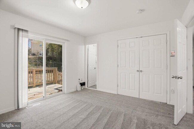 Building Photo - 9518 Blanchard Dr