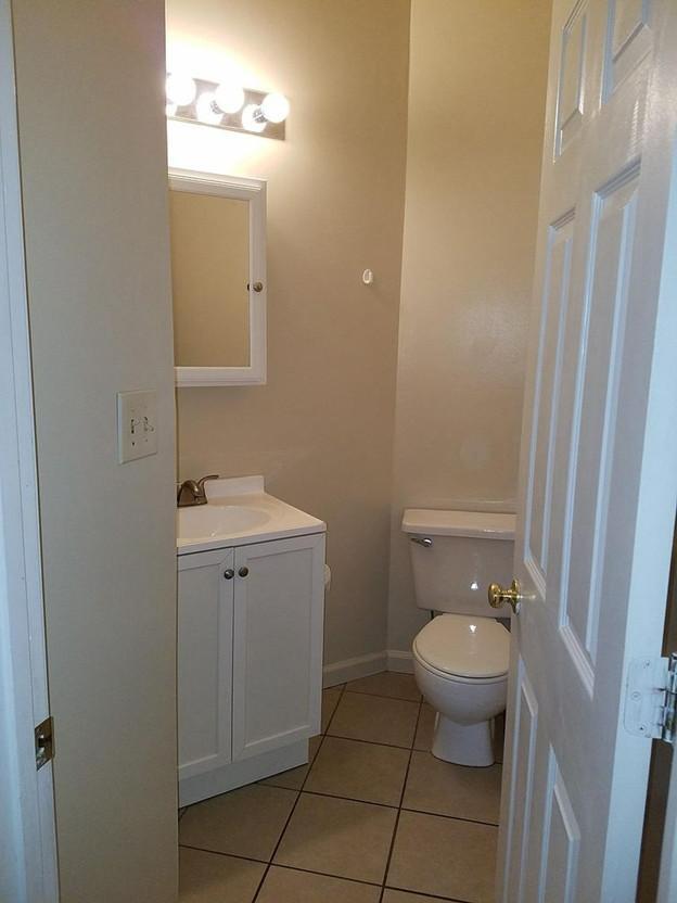 Building Photo - 2757 Park Ave