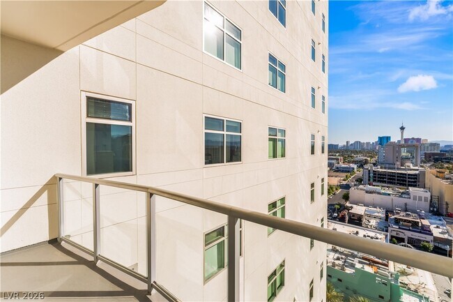 Building Photo - 150 S Las Vegas Blvd