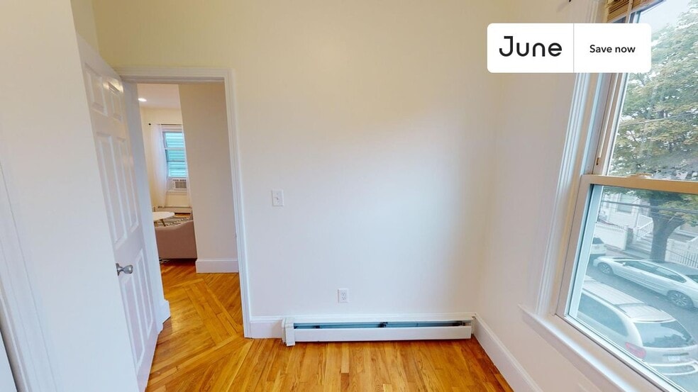 Building Photo - 21 Rossmore St