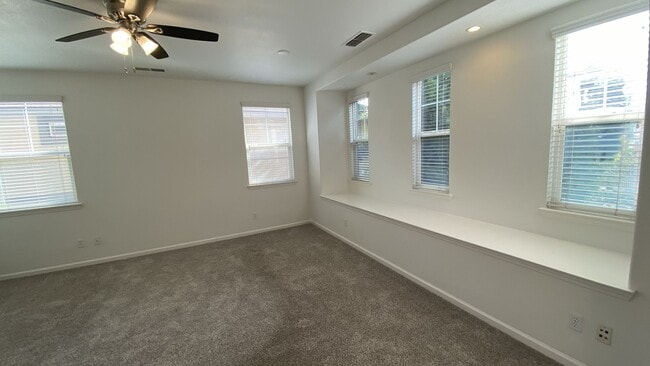 Building Photo - Mountain House Home Spacious 4 Bedroom, 3....