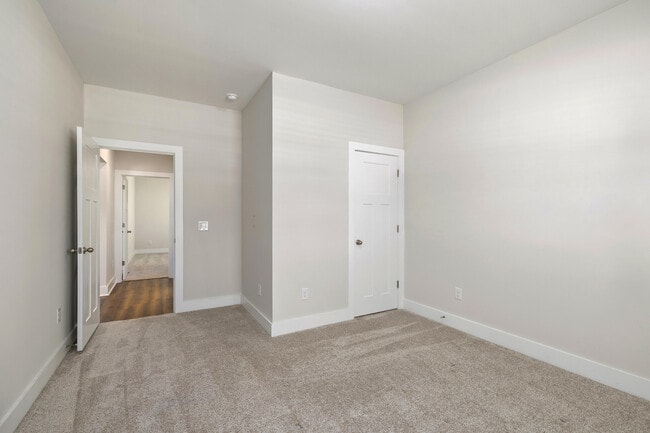 Building Photo - 2070 Hatteras Way