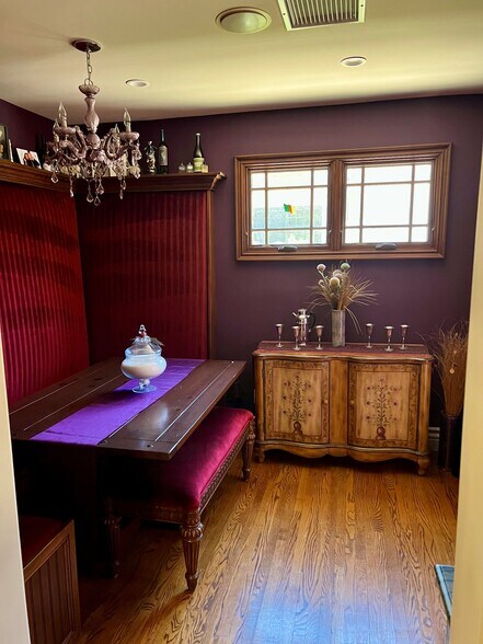 Building Photo - 1016 S Euclid Ave