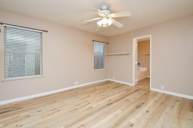 Building Photo - 4818 King Hallow Ln