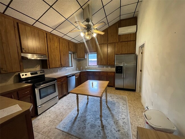 Building Photo - 1392 Marshland Rd