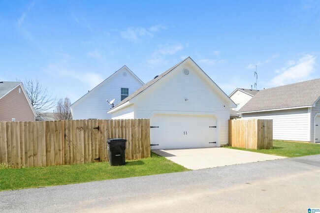 Building Photo - 5894 Ridgeline Dr