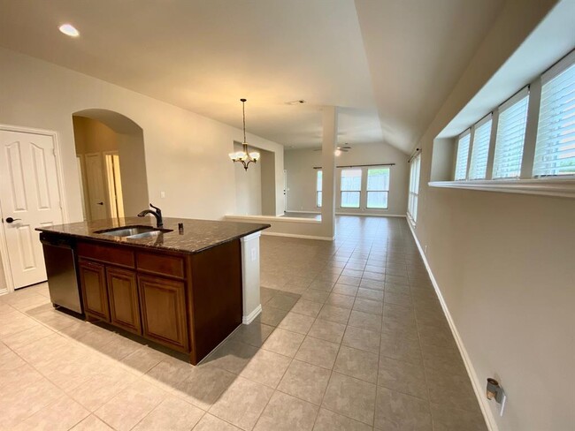 Building Photo - 1021 Durham Dr