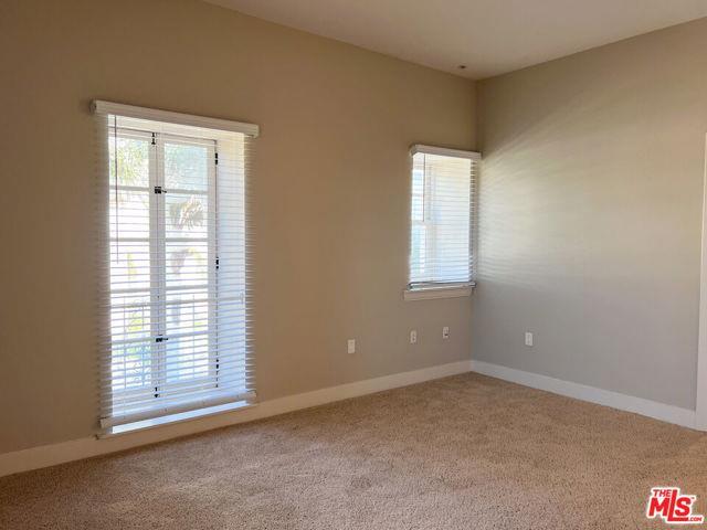 Building Photo - 1041 Glendon Ave