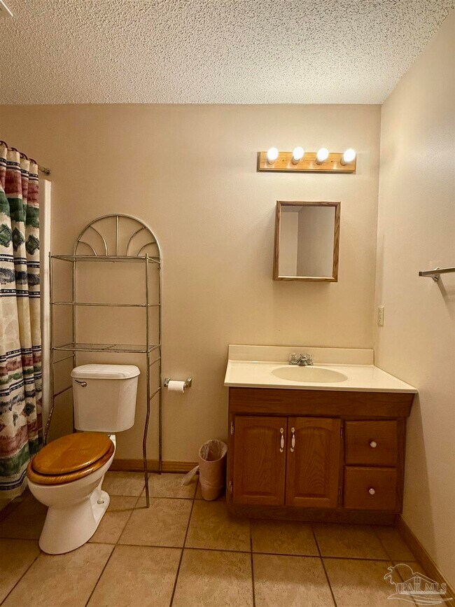 Building Photo - 7769 Lakeside Dr