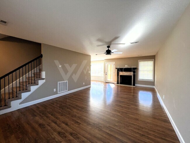 Building Photo - BEAUTIFUL 3 BEDROOM HOME IN CLEAR SPRING P...