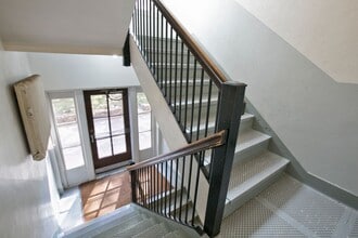 Building Photo - Calhoun Beach Apartments