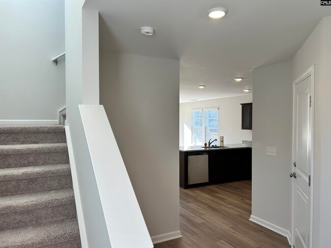 Building Photo - 437 Pinaster Path