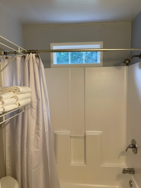 Another view of the tub/shower. - 3811 Gallatin Pike