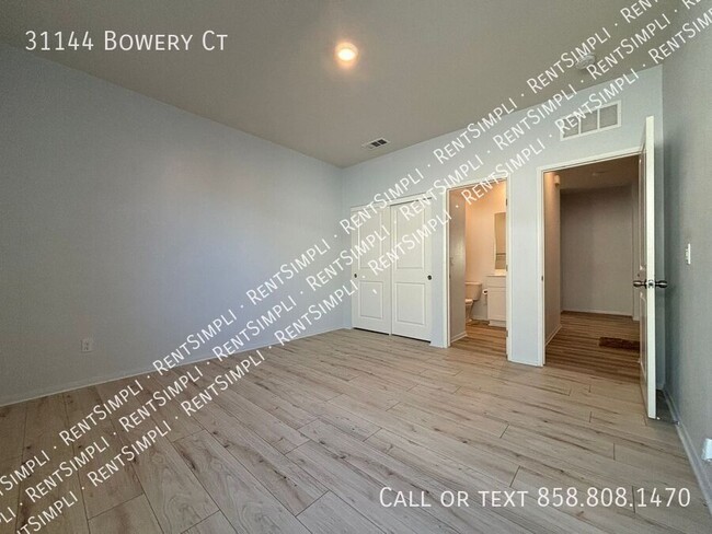 Building Photo - Spacious & Modern 4-Bedroom + Office Home ...