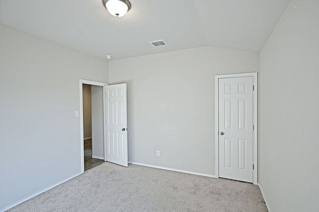 Building Photo - 1409 Coffee Tree Dr