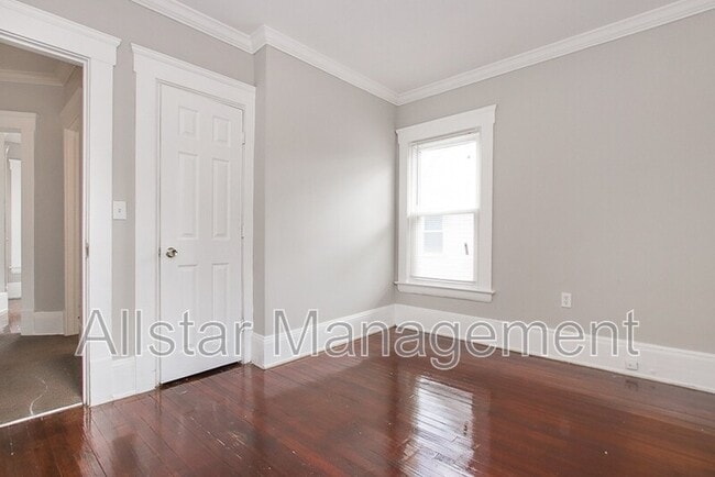 Building Photo - 3195 Whitethorn Rd