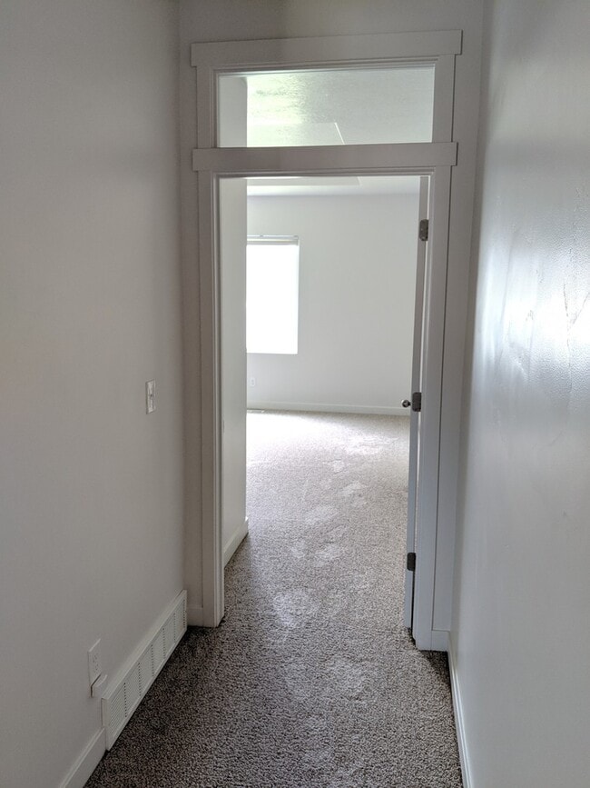 Building Photo - **Charming Rental Home in Highly Desirable...