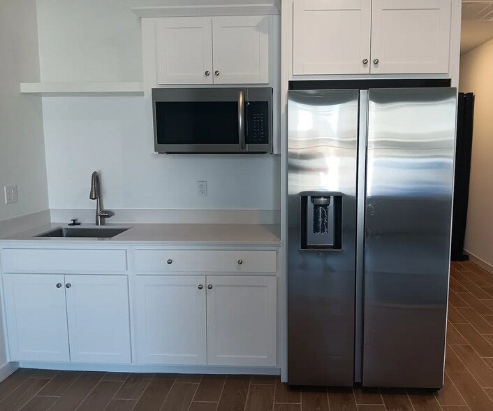 Building Photo - 1184 Atlantica Dr S