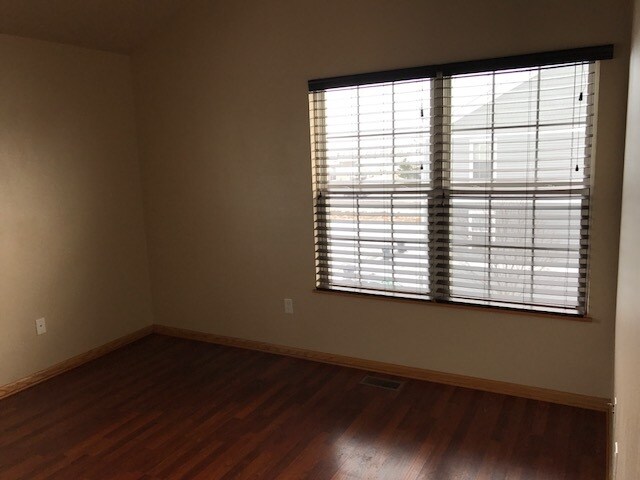 Building Photo - 3130 SW Arlan Ln