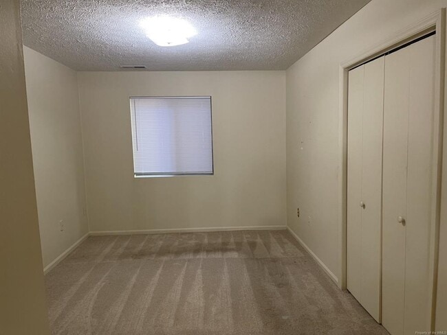 Building Photo - 4003 Governors Square