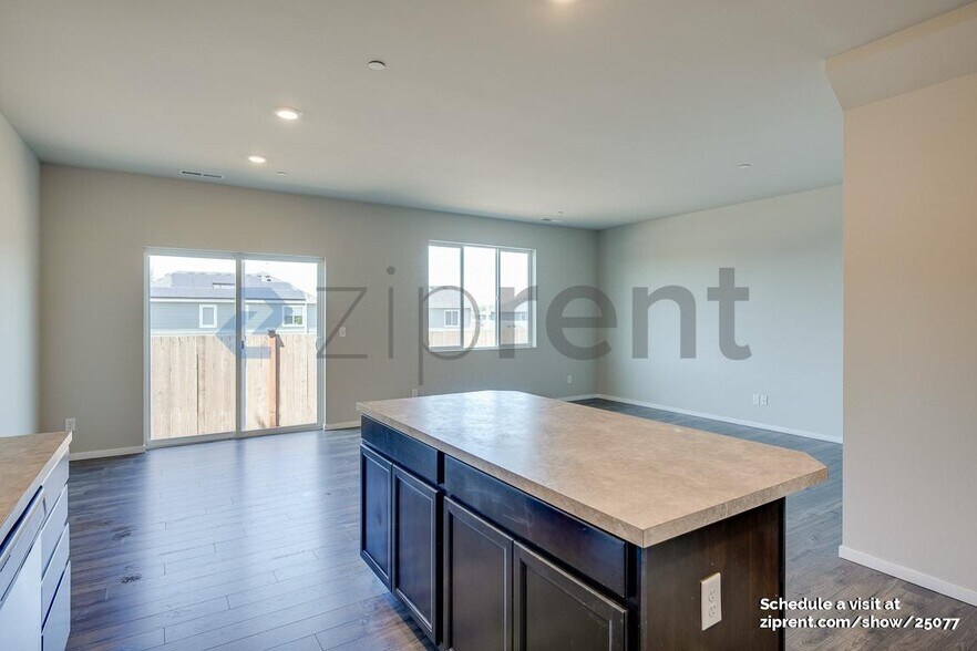 Building Photo - 10747 186th St Ct E