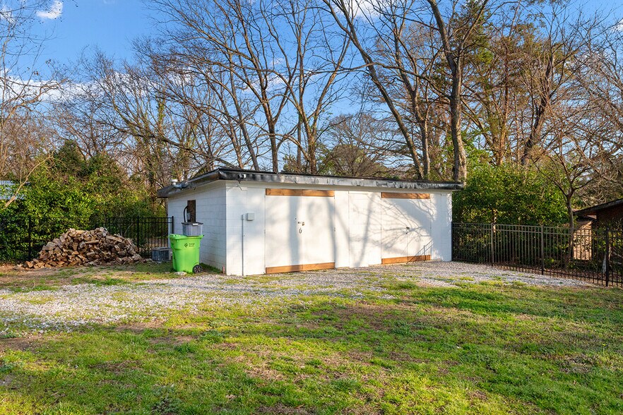Detached Workshop - 4112 Saint James Church Rd
