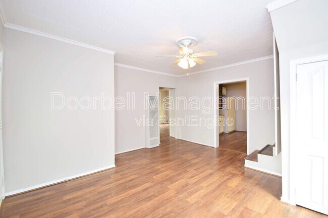 Building Photo - 113 N Birch St