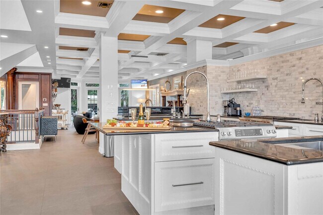 Building Photo - 1317 Middle River Dr