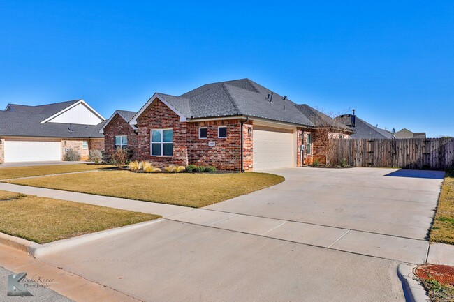 Building Photo - Wylie West! 4 bed, 2 bath, 2 car garage