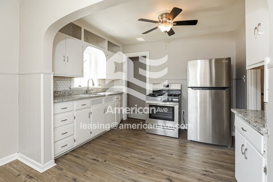 Building Photo - 611 W Wayne St