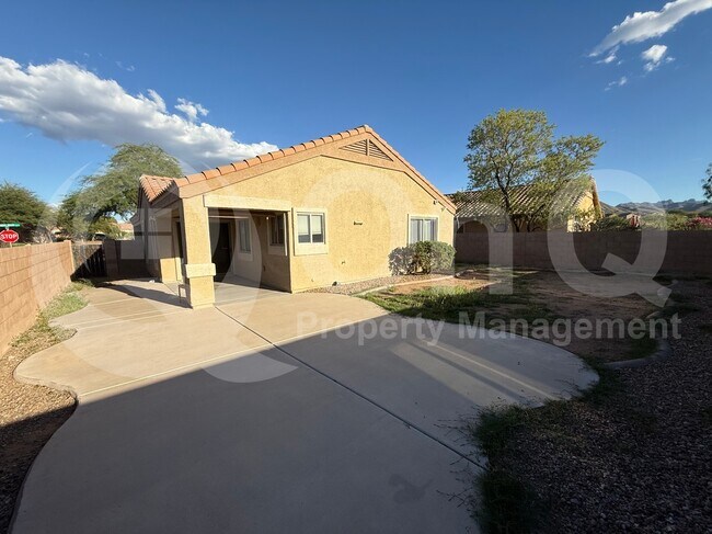 Building Photo - 438 S Douglas Wash Rd