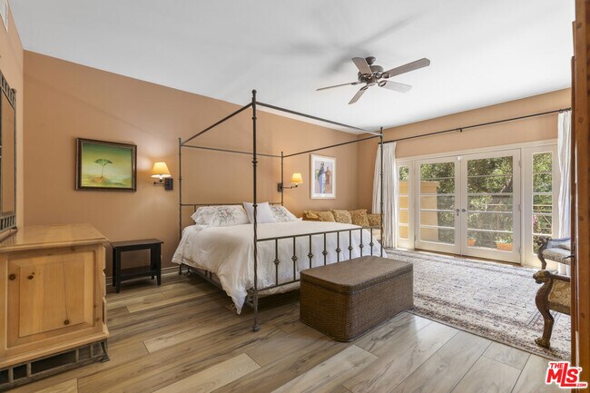 Building Photo - 3265 Mandeville Canyon Rd
