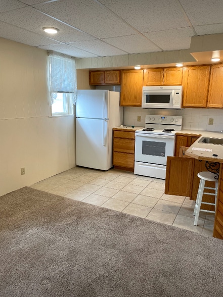 Building Photo - 2470 York Rd