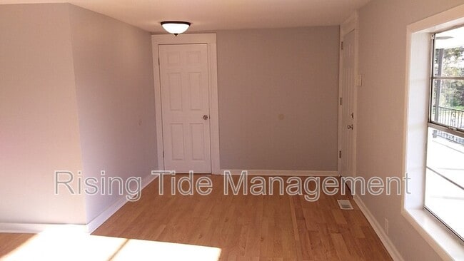 Building Photo - 9321 Silley Dean Rd