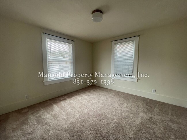 Building Photo - 2-Bedroom PLUS Loft Home Downtown Monterey