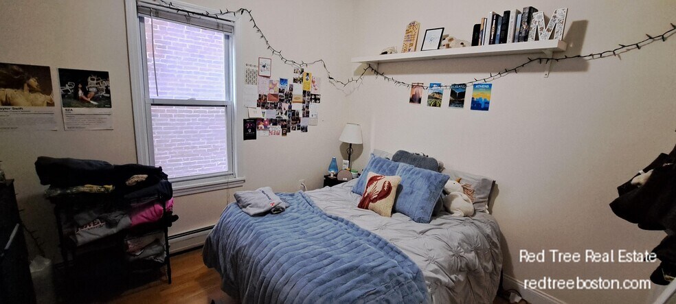 Building Photo - 143 Hillside St