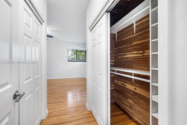 Building Photo - 1039 Hardee Rd