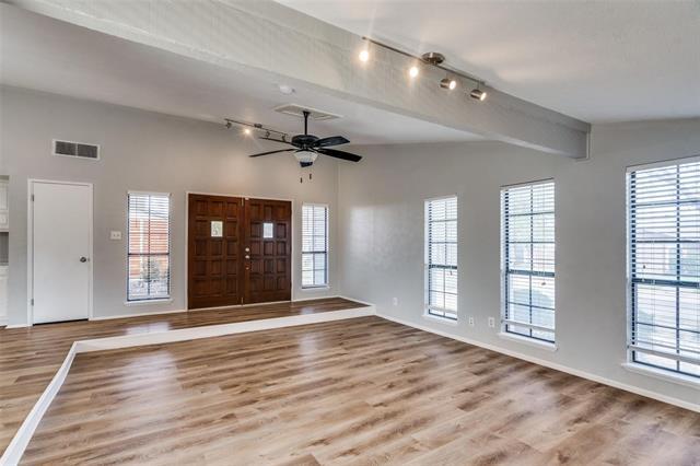 Building Photo - 1213 Bass Dr