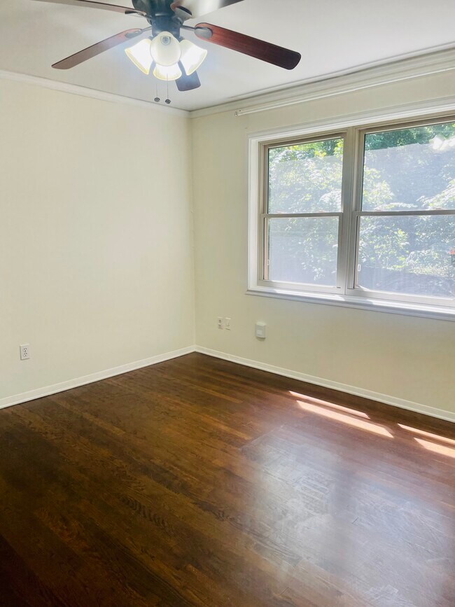 Building Photo - 2941 Caldwell Rd NE