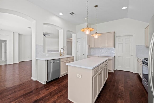 Building Photo - 7113 Cromarty Ln