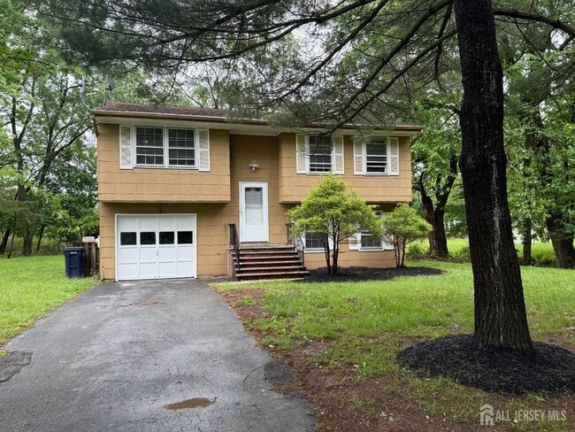 Building Photo - 5 Pelmont Pl