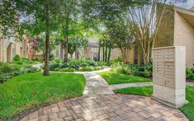 Building Photo - 12625 Memorial Dr