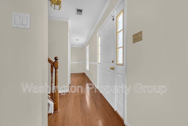 Building Photo - 5602 Grouper Ct