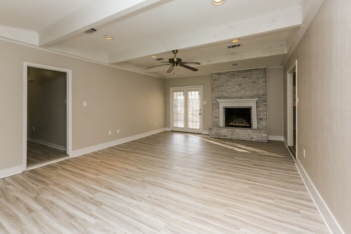 Building Photo - 129 Fern Valley Rd