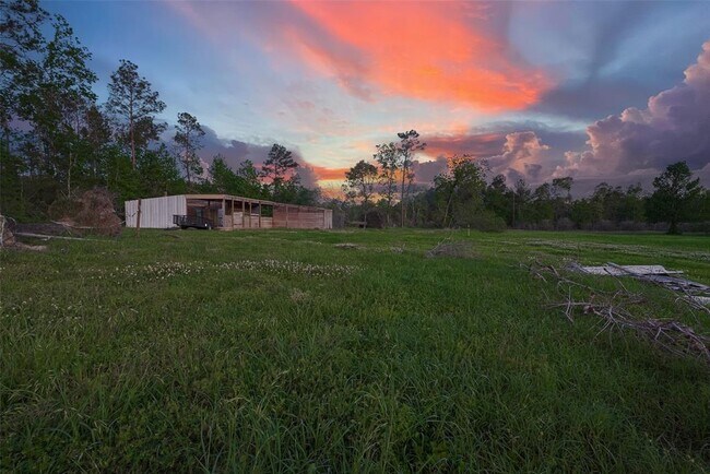 Building Photo - 17926 Country Pl Dr