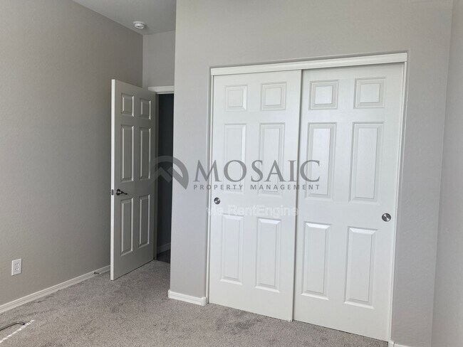 Building Photo - 11158 East Sebring Avenue