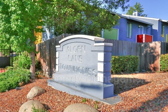 Building Photo - 5848 Alorn Ln