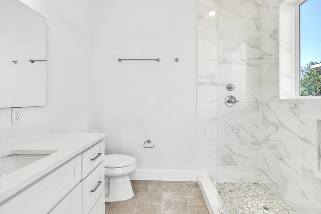 Building Photo - 28 Windsor Ct