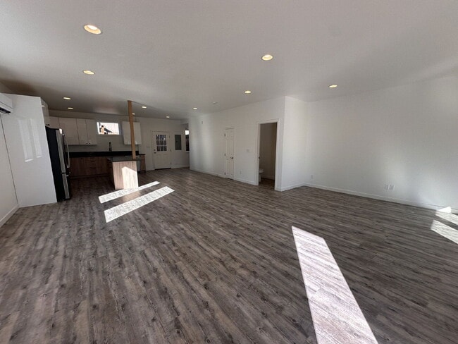 Building Photo - 20611 Independence Way